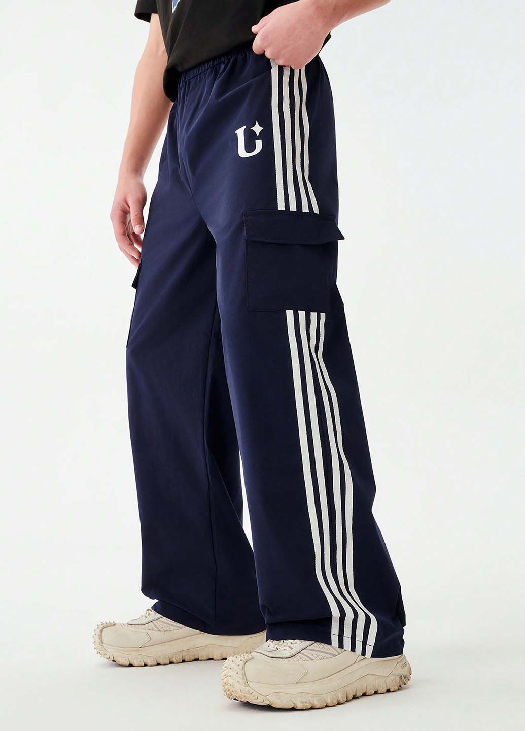 Темно-синие спортивные демисезонные брюки карго SHEIN