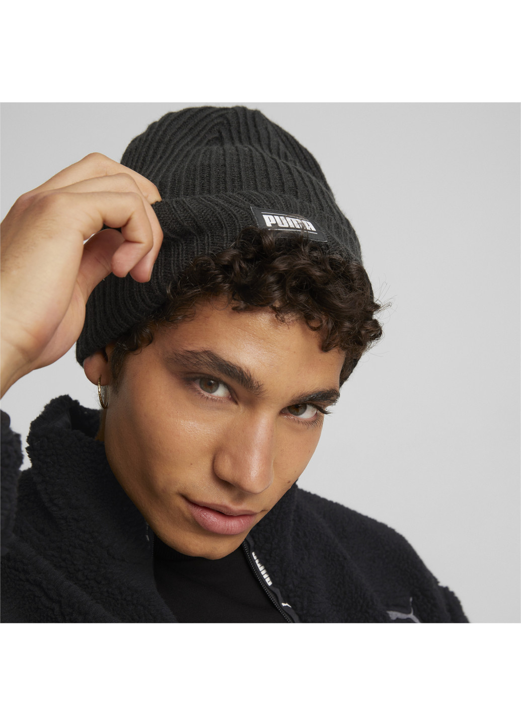 Шапка Classic Cuff Ribbed Beanie Puma (255006412)