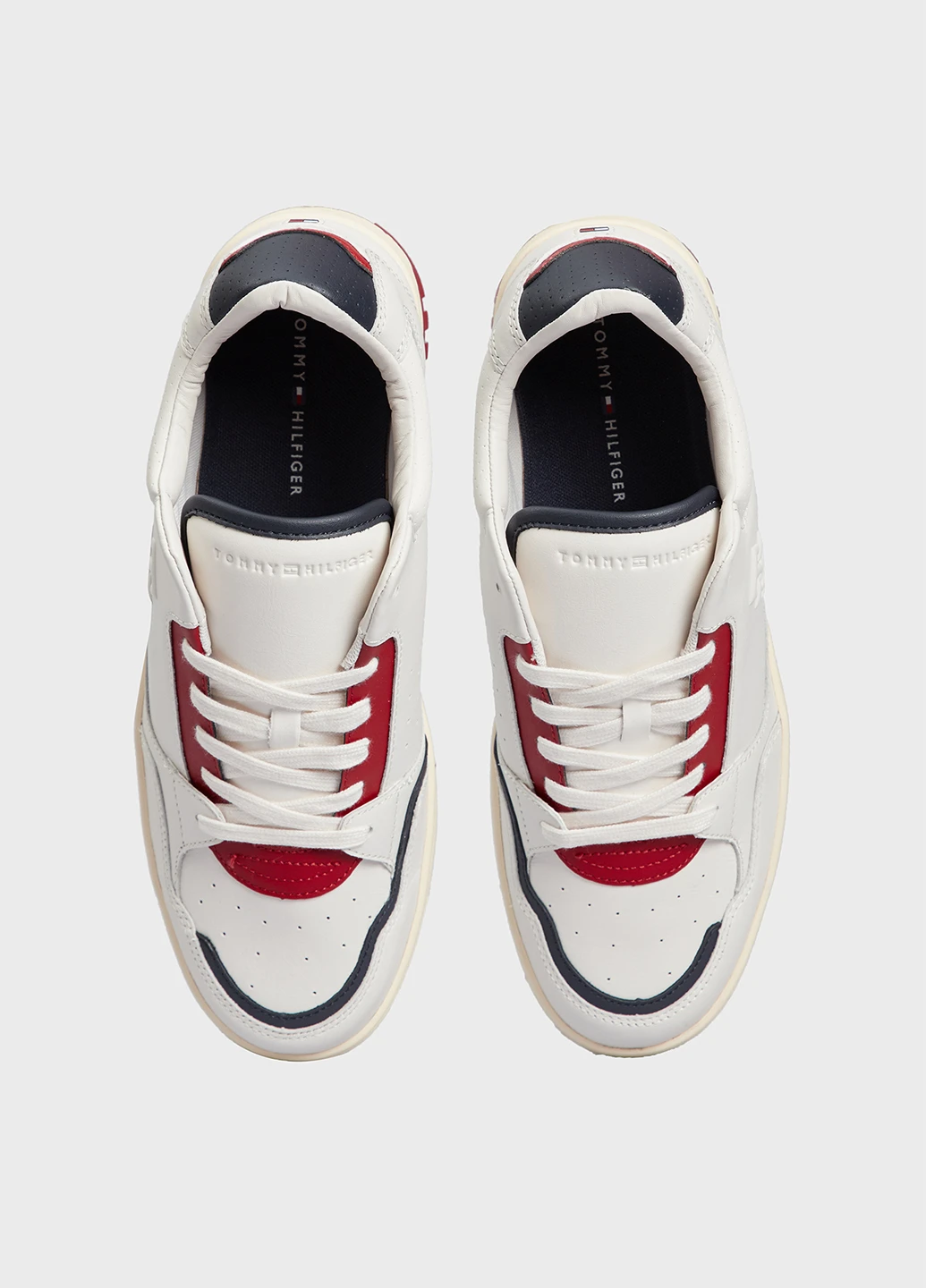 Белые всесезонные кроссовки Tommy Hilfiger