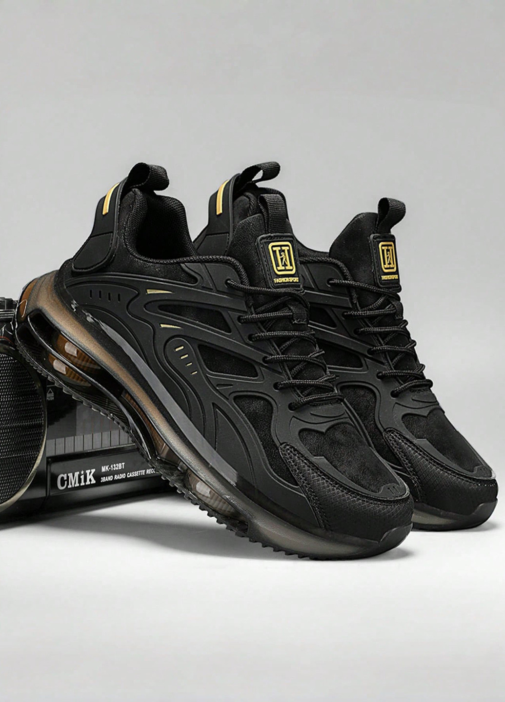 Черные всесезонные кроссовки SHEIN