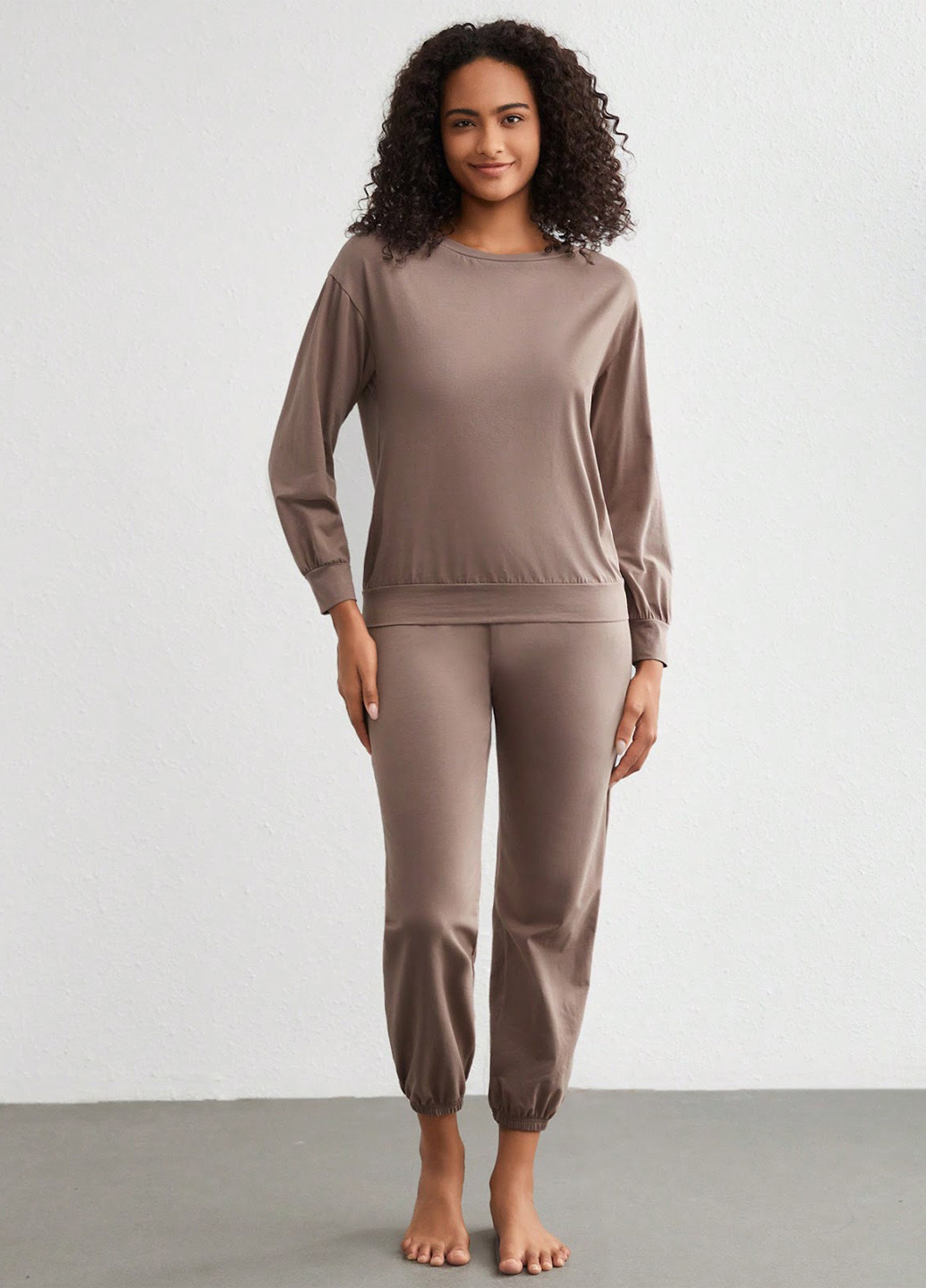 Світло-коричнева всесезон піжама (лонгслів, штани) лонгслів + брюки SHEIN