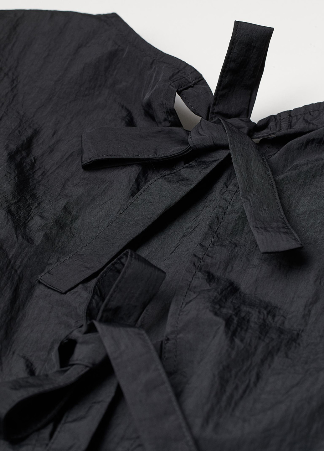 Чорна демісезонна блуза з баскою H&M