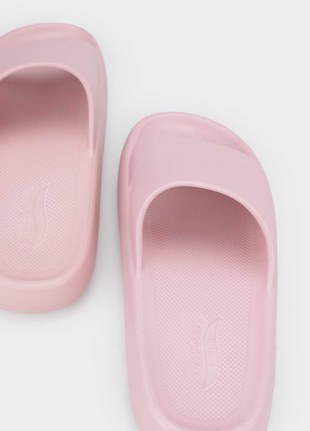 Розовые шлепанцы Skechers