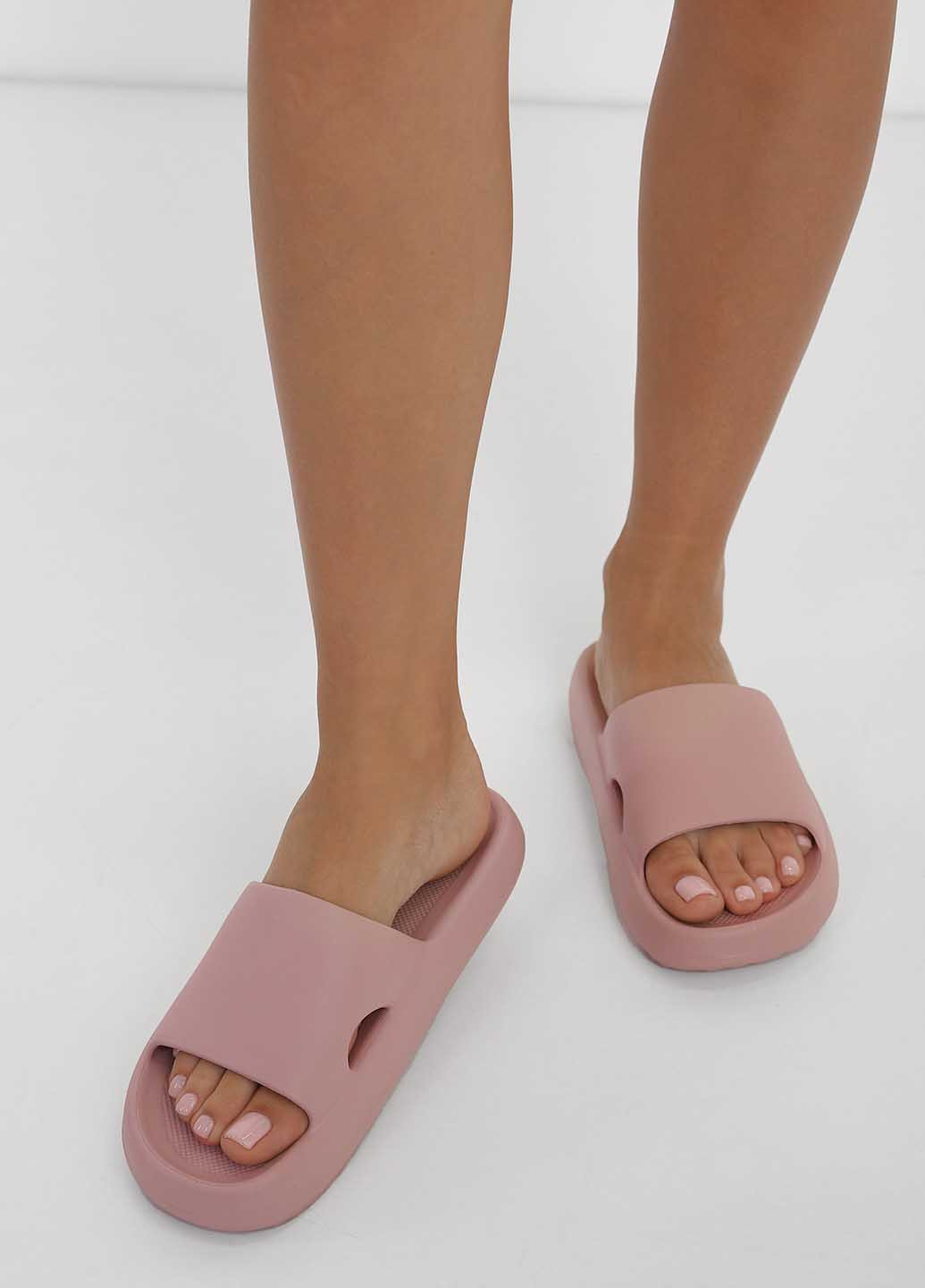 Розовые шлепанцы Skechers