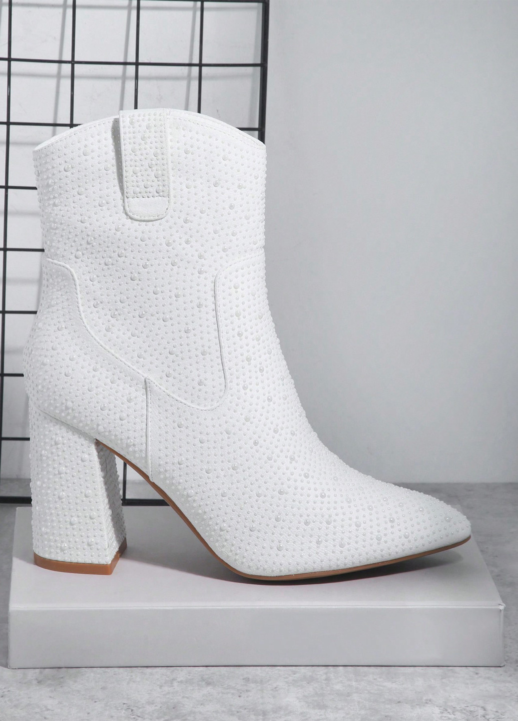 Белые демисезонная ботинки SHEIN