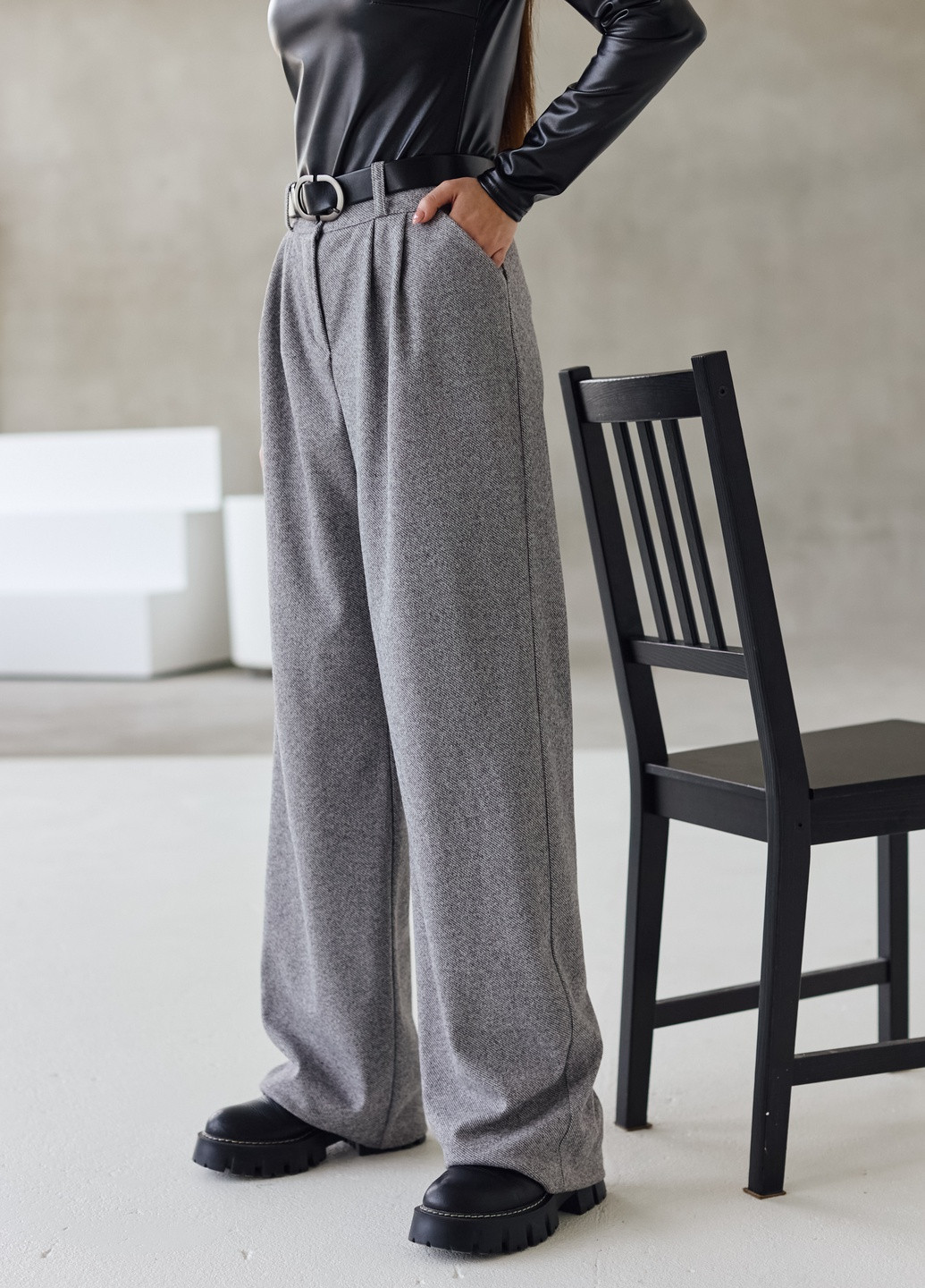 Серые кэжуал демисезонные брюки ST-Seventeen