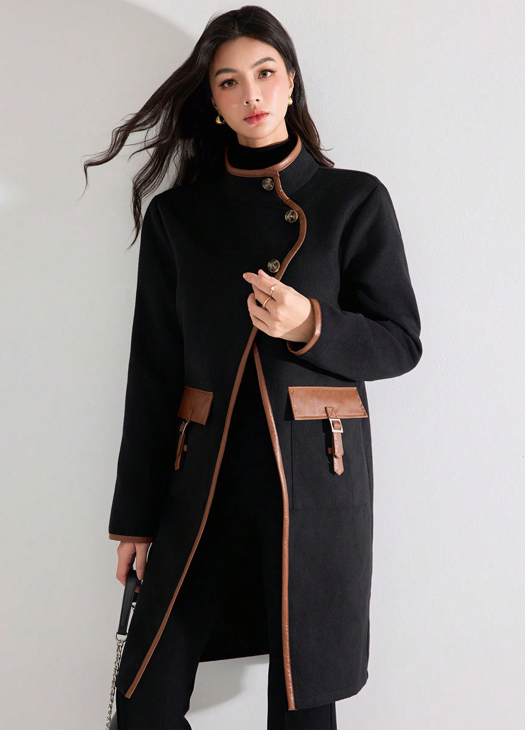 Чорне демісезонне Пальто однобортне SHEIN
