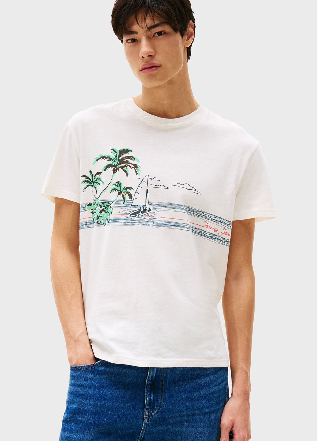 Белая футболка Tommy Jeans