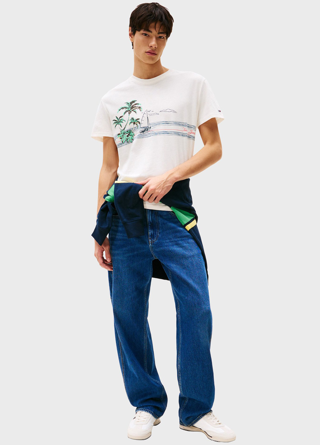 Белая футболка Tommy Jeans