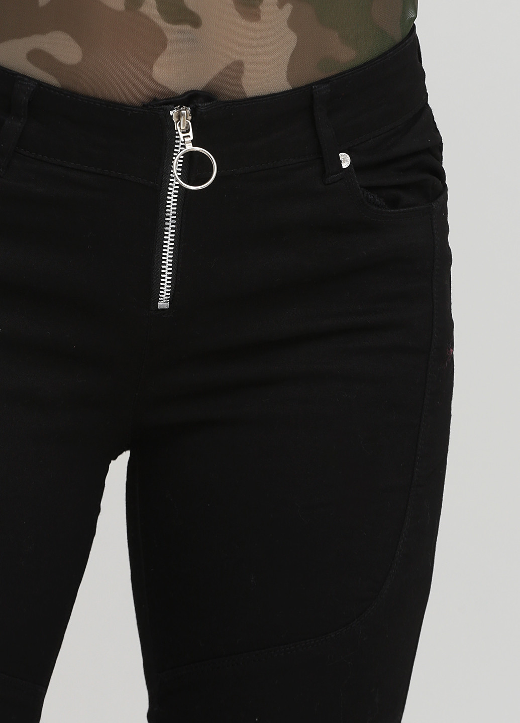 Черные кэжуал демисезонные зауженные брюки Reserved