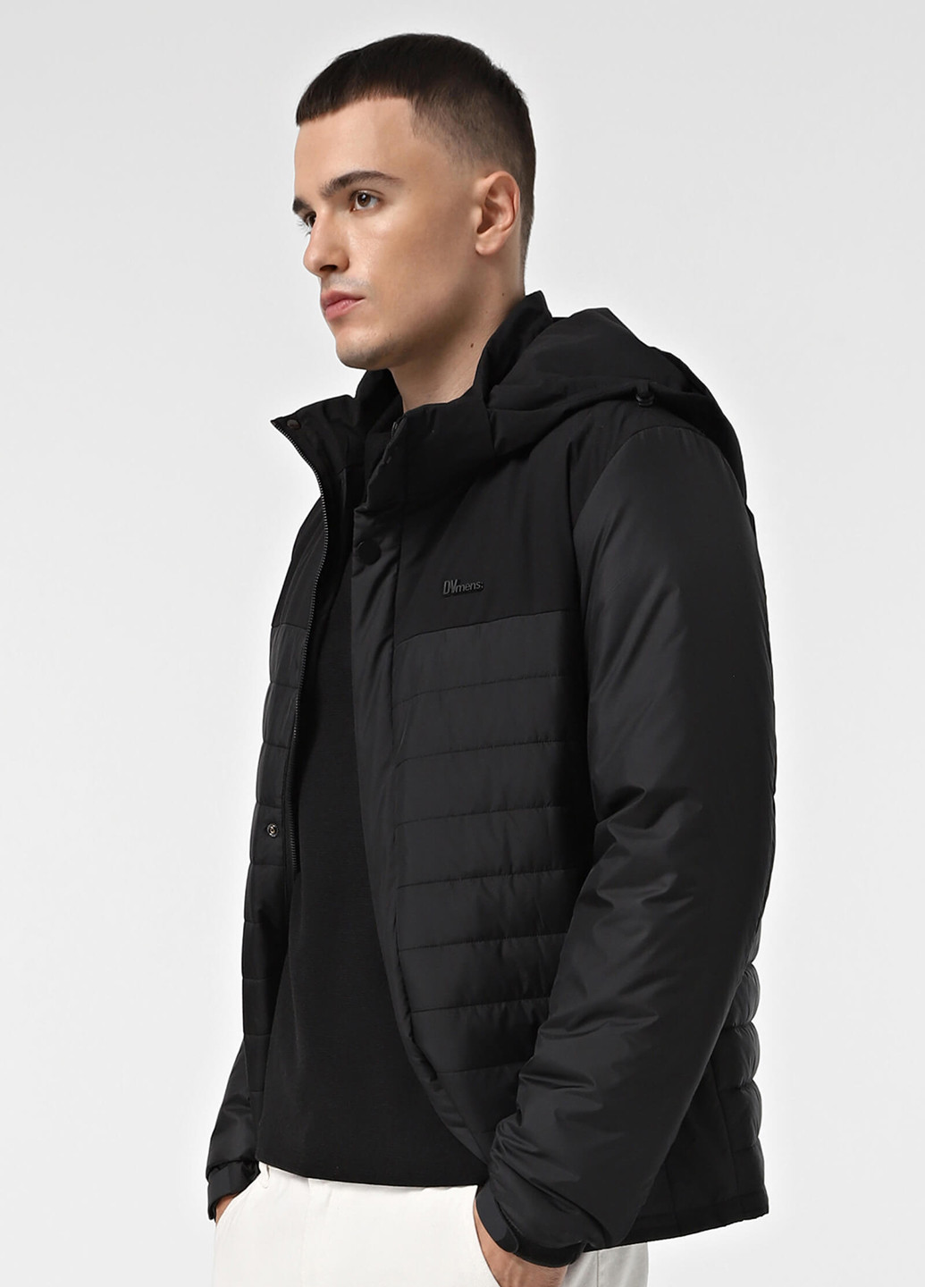 Чорна демісезонна куртка Sun's House