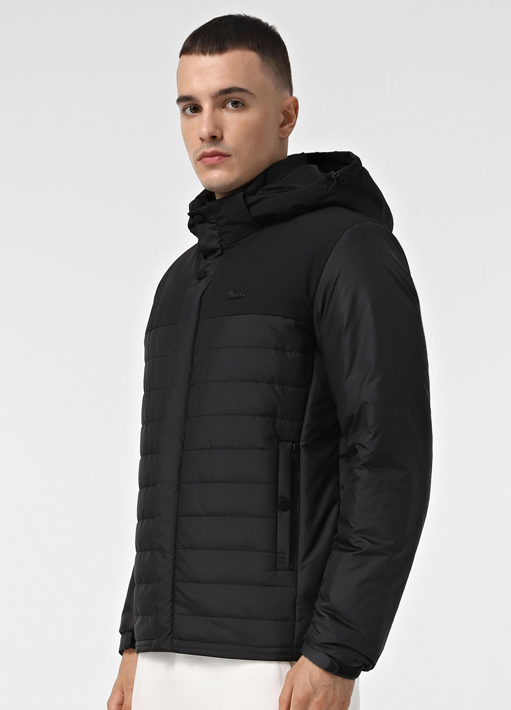 Чорна демісезонна куртка Sun's House