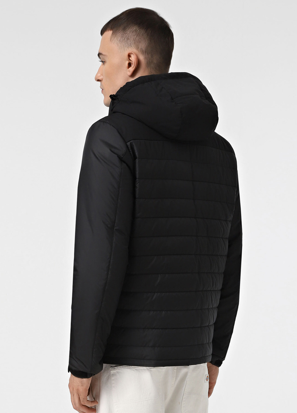 Чорна демісезонна куртка Sun's House