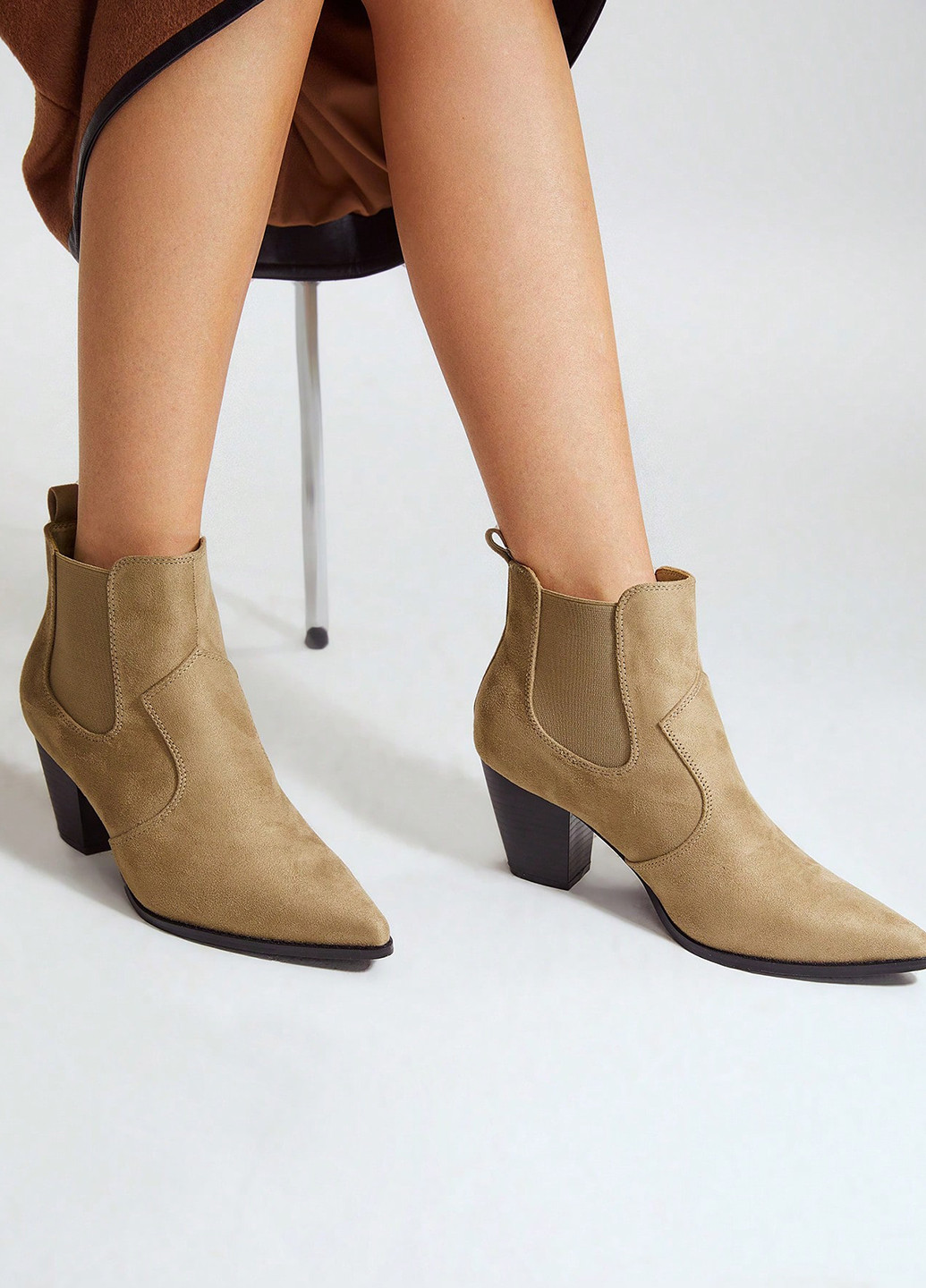 Песочные демисезонная ботинки SHEIN