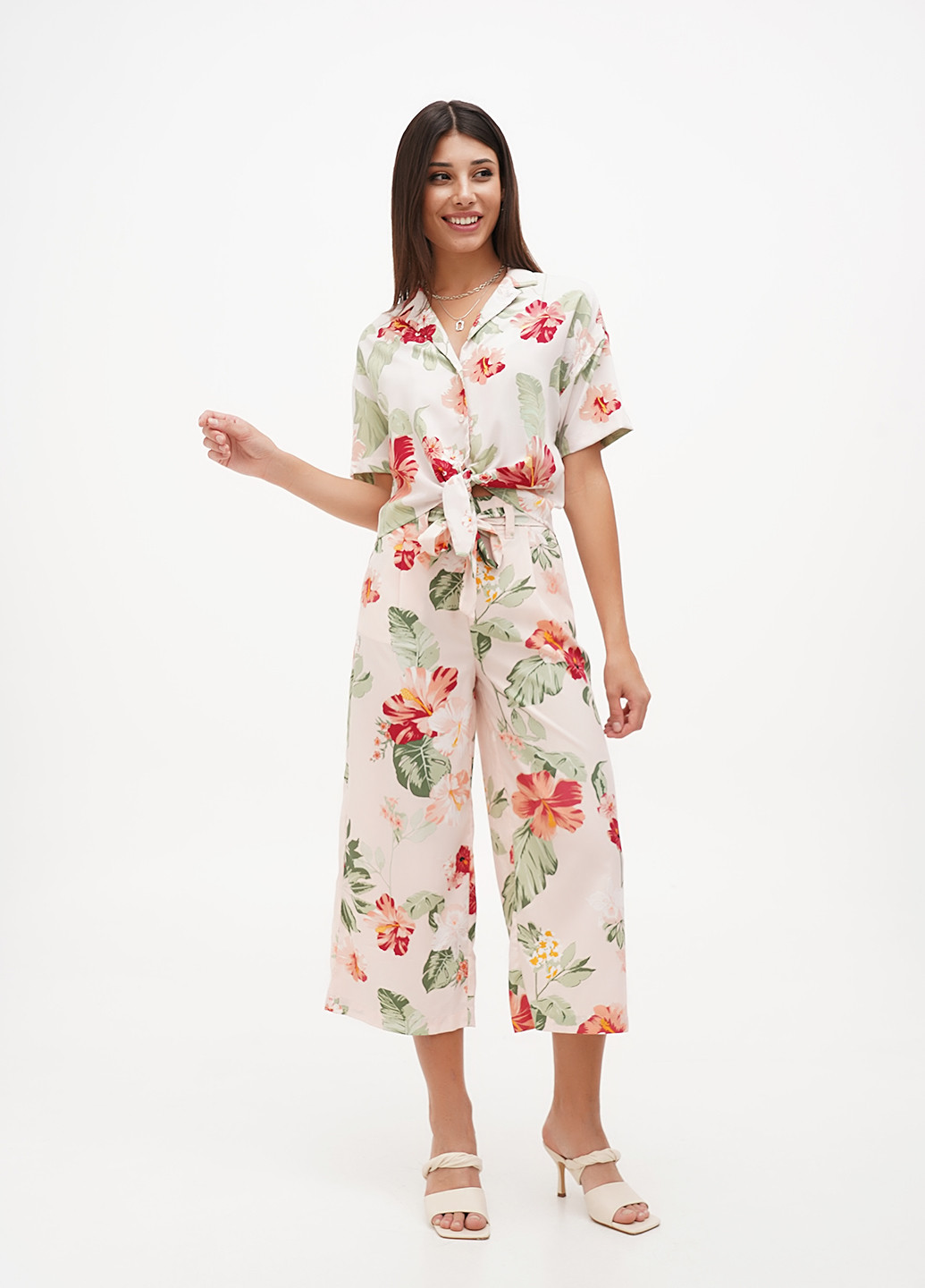 Розовая блуза Terranova