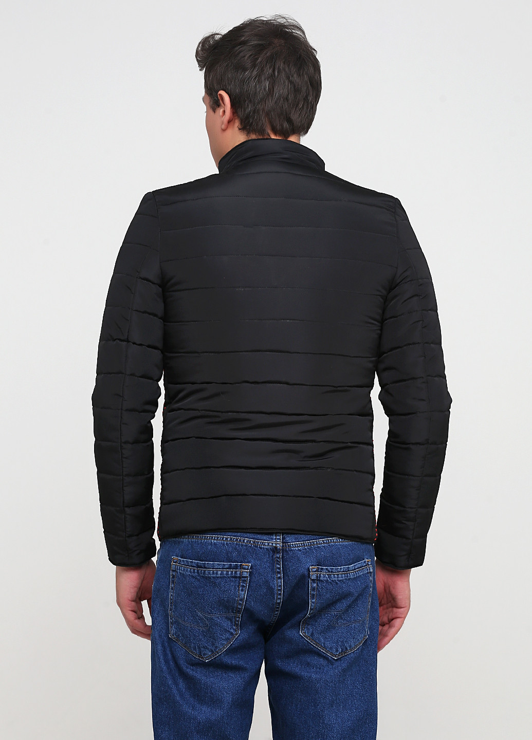 Чорна демісезонна куртка O`zona milano