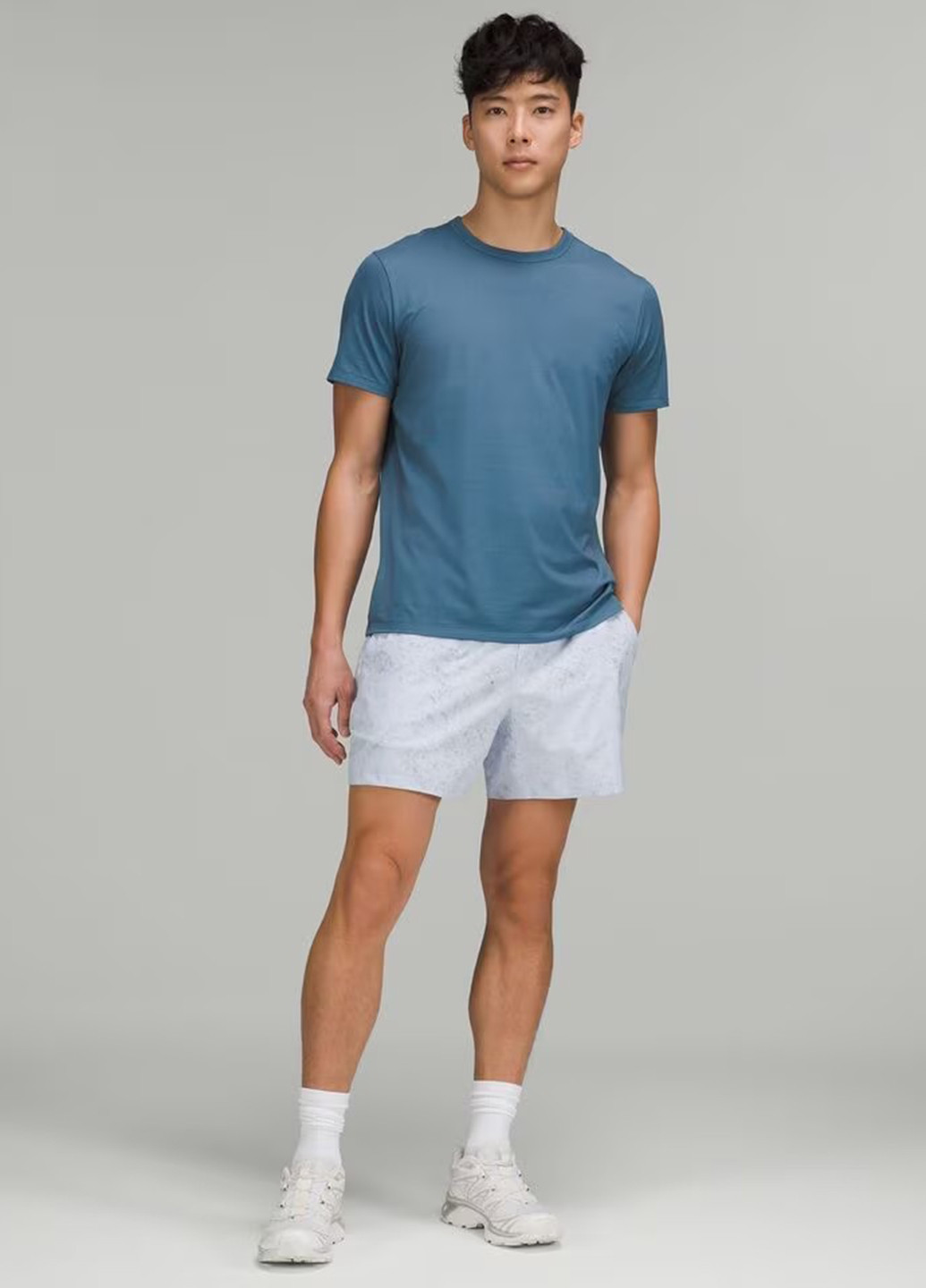 Серо-синяя футболка Lululemon Athletica