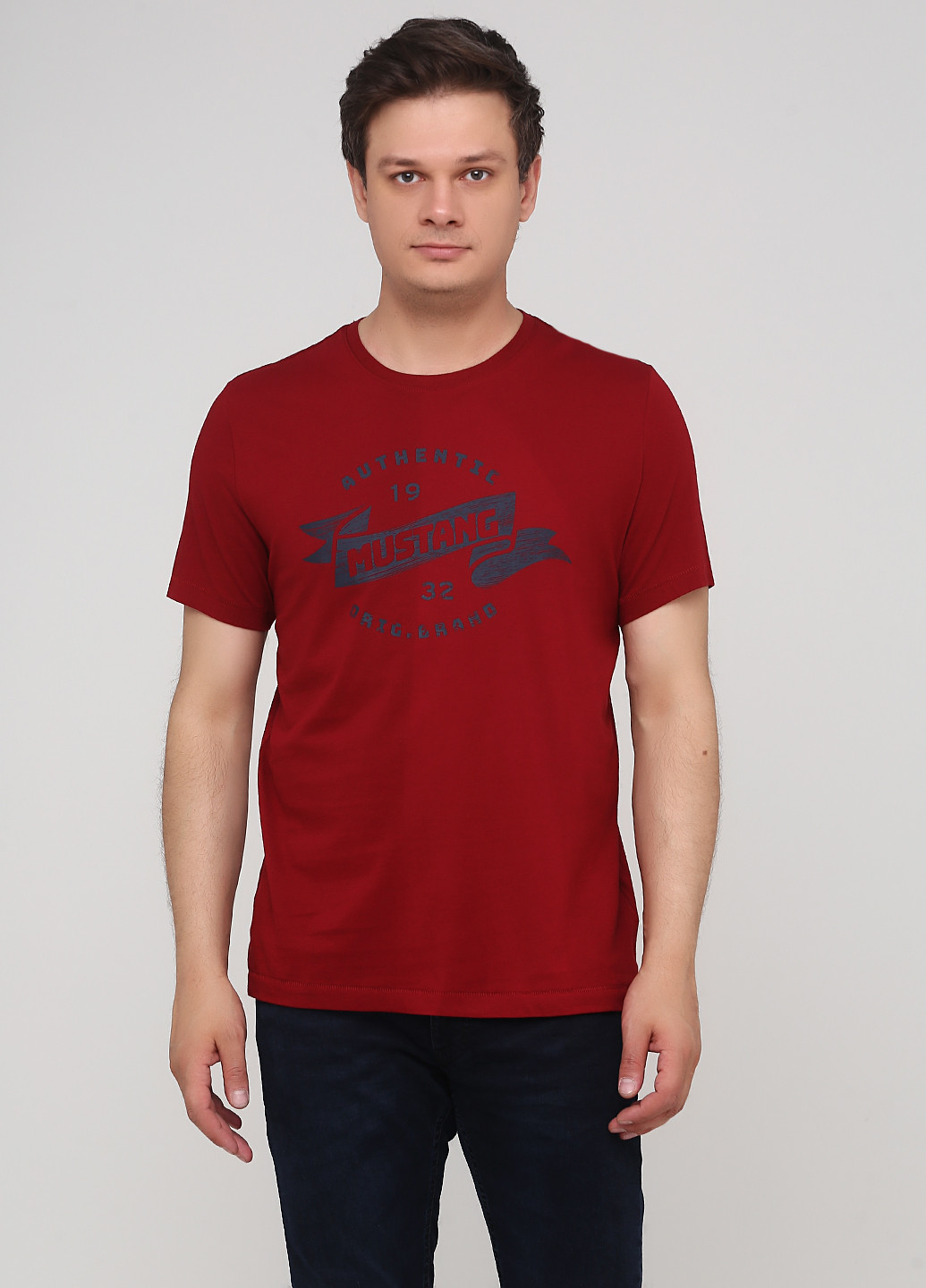 Светло-бордовая летняя футболка Mustang