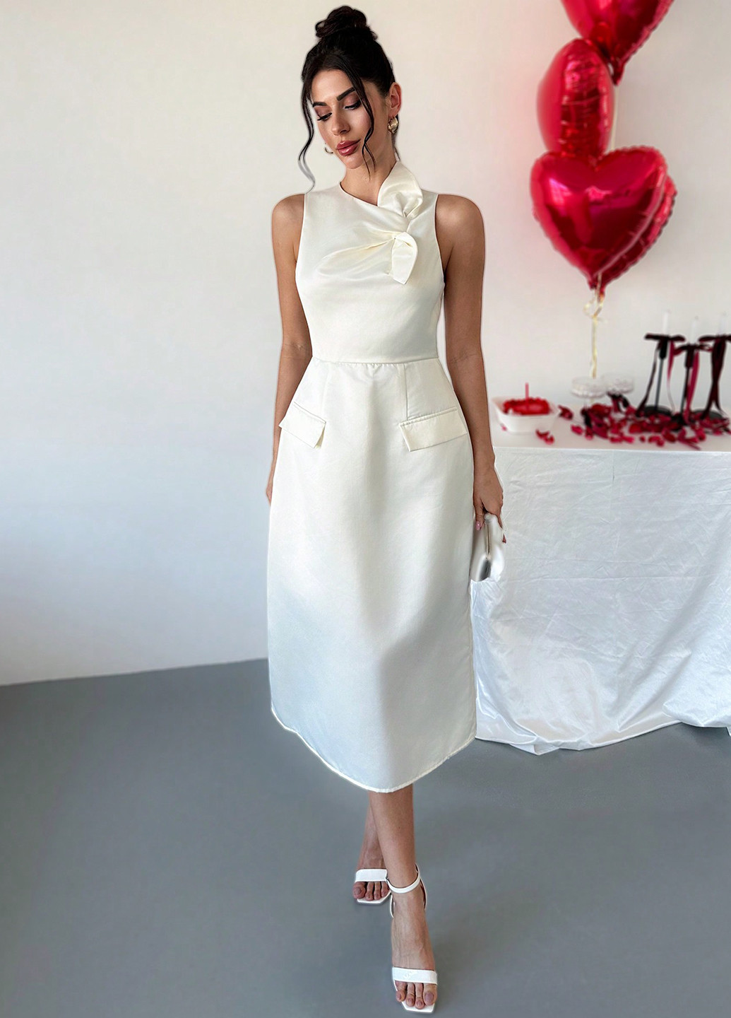 Айворі святковий, коктейльна, кежуал сукня а-силует SHEIN однотонна
