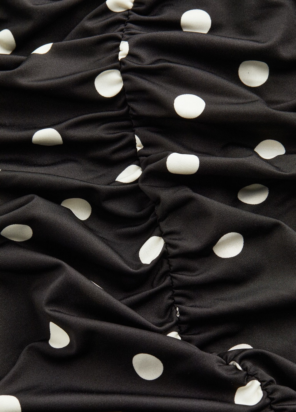Черное коктейльное платье H&M в горошек