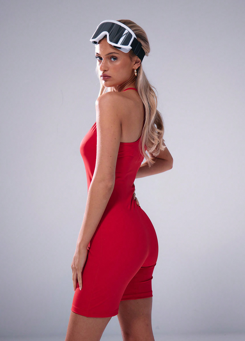 Комбинезон SHEIN комбинезон-шорты однотонный красный спортивный полиамид