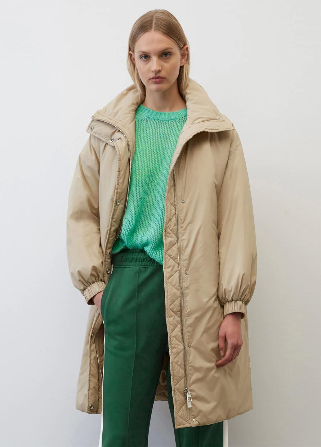 Бежевая зимняя куртка Marc O'Polo