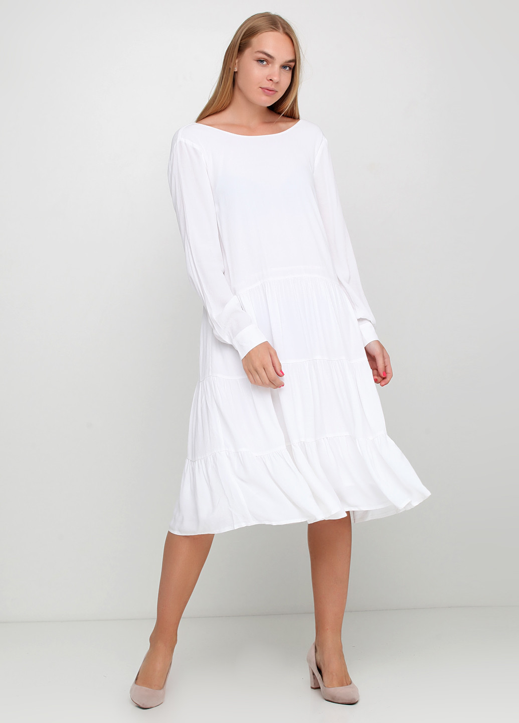 Белое кэжуал платье оверсайз Minimum однотонное
