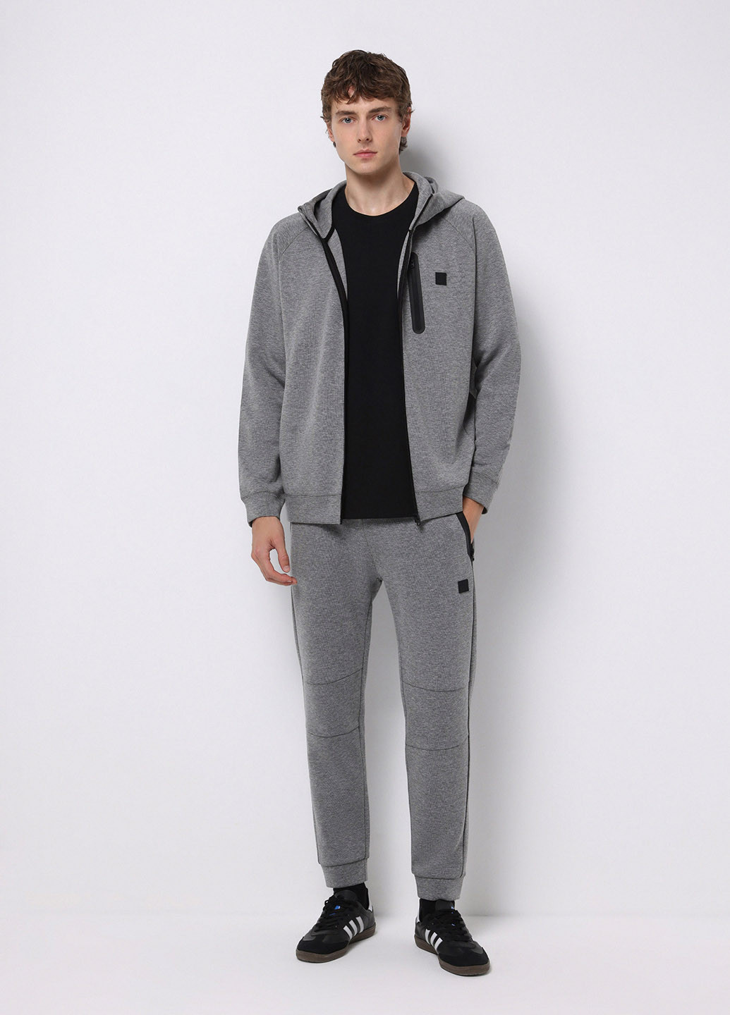 Серые спортивные демисезонные джоггеры брюки Colin's