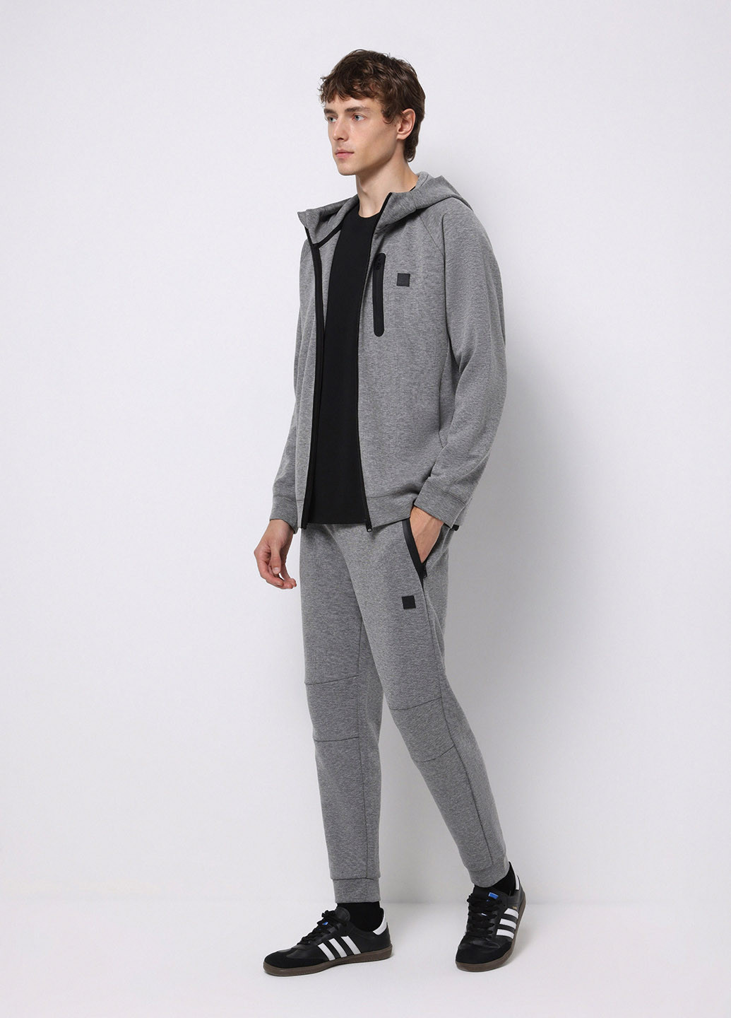 Серые спортивные демисезонные джоггеры брюки Colin's