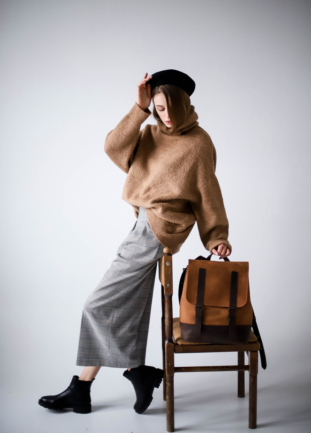 Универсальный женский рюкзак ручной работы из натуральной винтажной кожи коньячного цвета Boorbon (253702447)