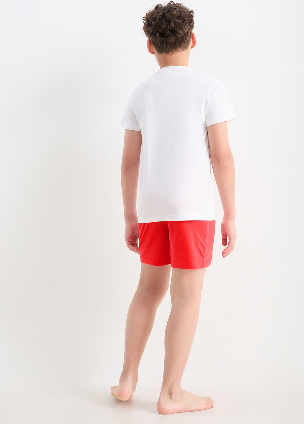 Комбинированный летний костюм (футболка, шорты) с шортами C&A