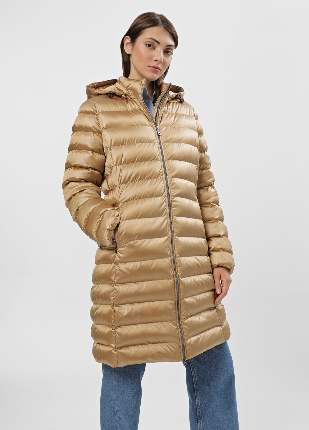 Бежева зимня куртка Geox