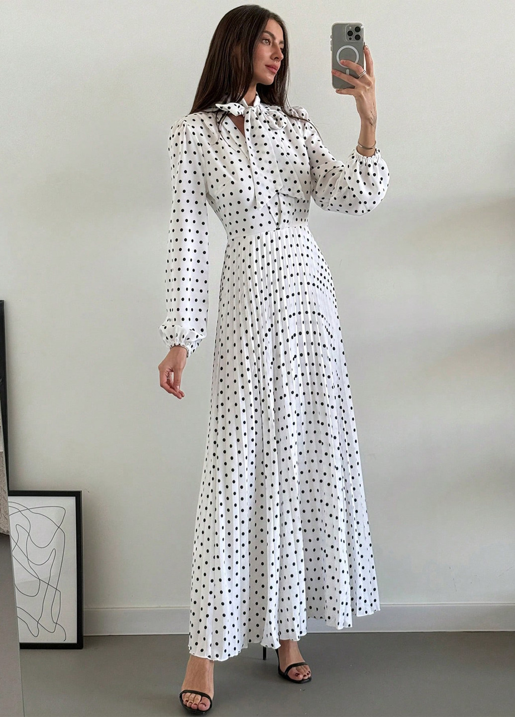 Белое кэжуал платье клеш, плиссированное SHEIN в горошек