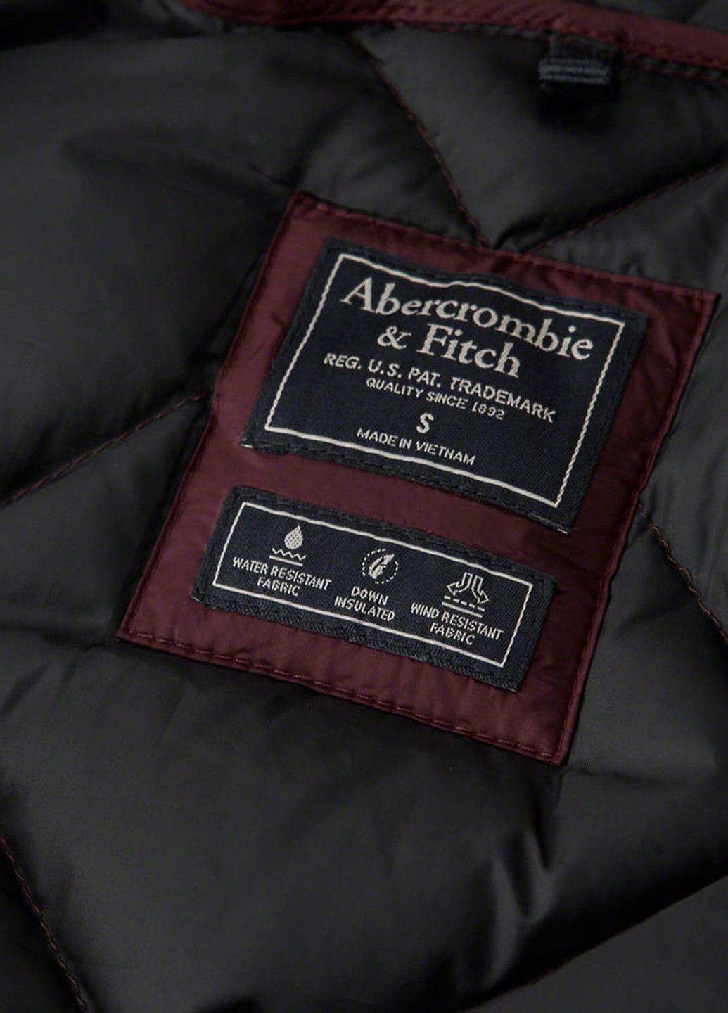 Бордовый зимний Пуховик Abercrombie & Fitch