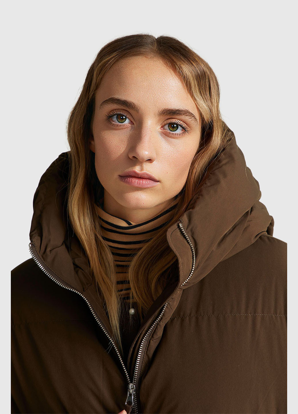 Темно-коричнева демісезонна куртка United Colors of Benetton