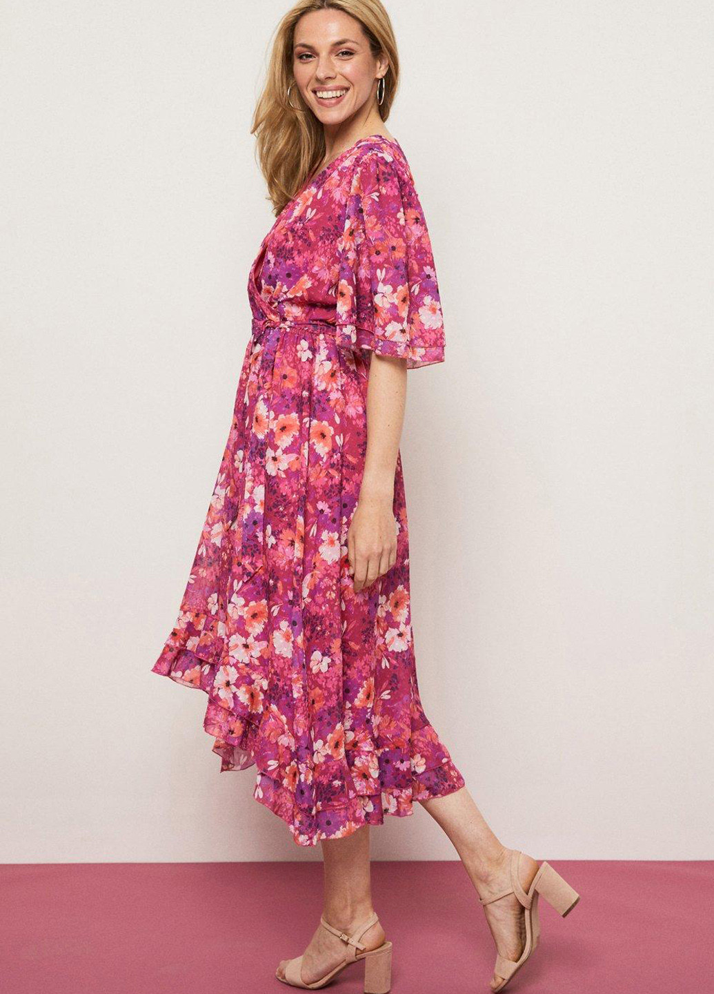 Рожева кежуал сукня а-силует Wallis з квітковим принтом