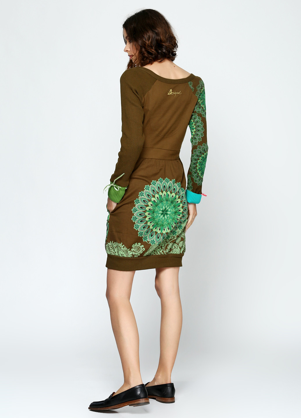 Оливковое кэжуал платье Desigual с рисунком