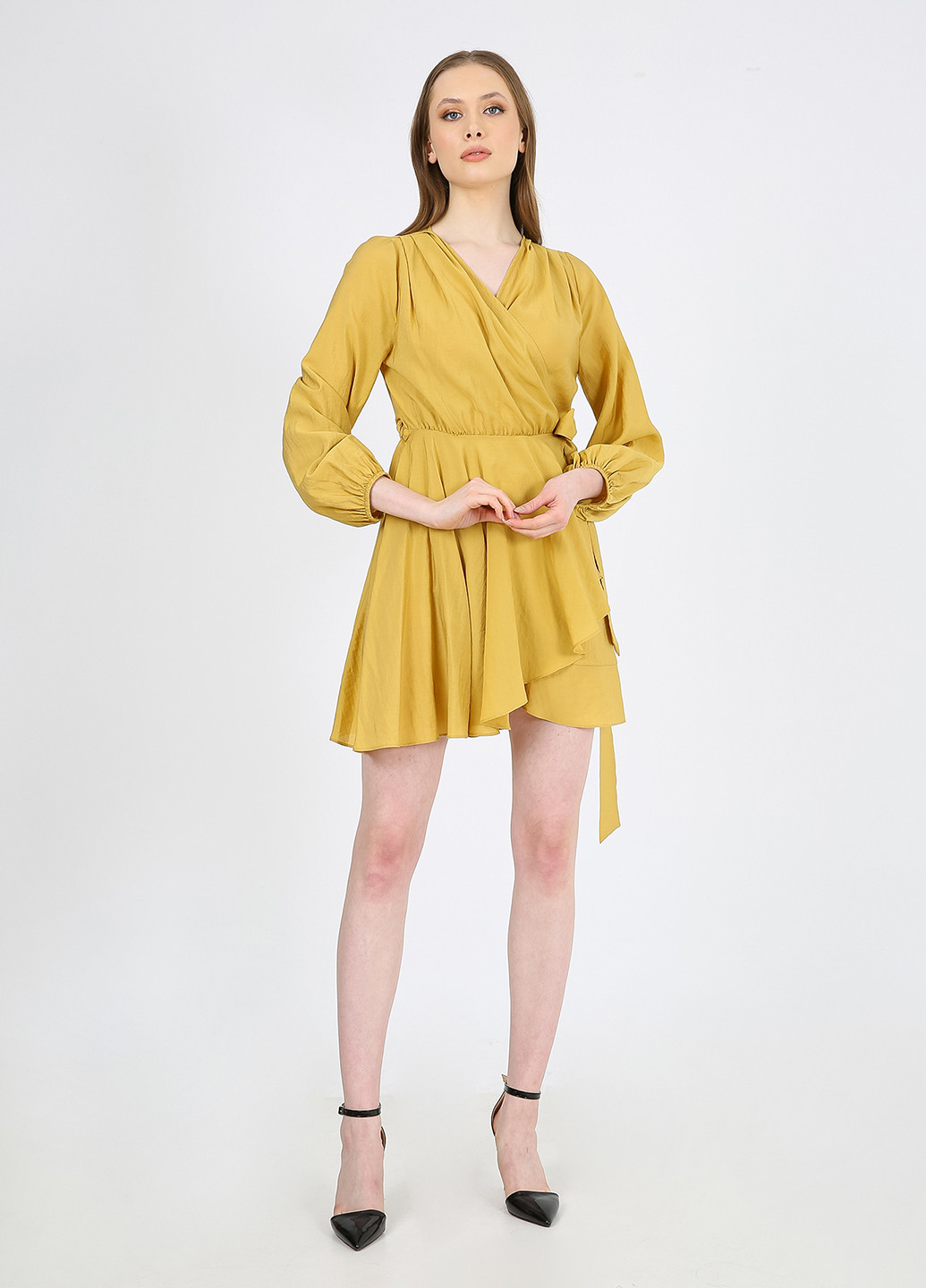 Горчичное кэжуал платье на запах Casalini однотонное