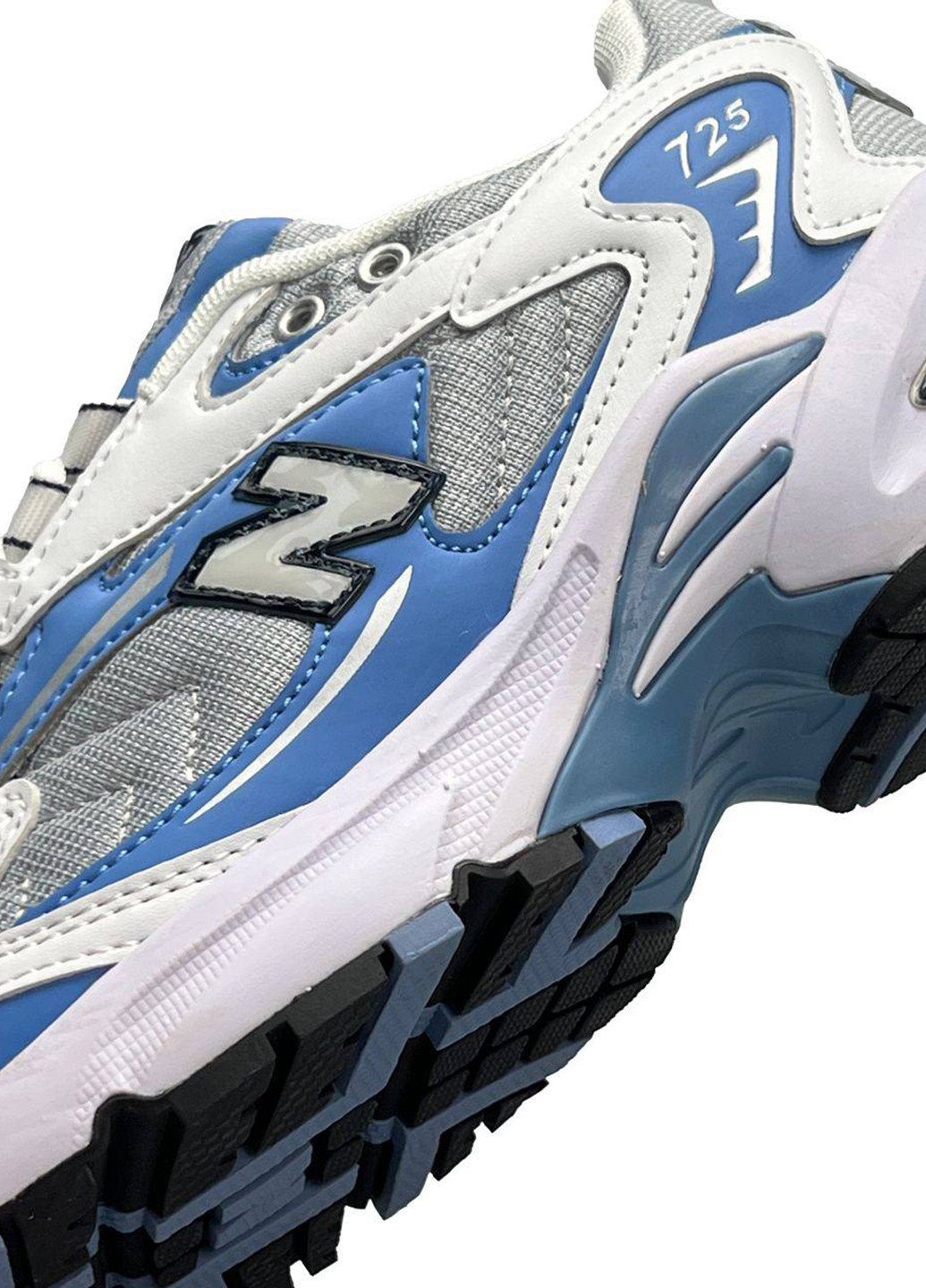Цветные демисезонные кроссовки New Balance 725 White Blue