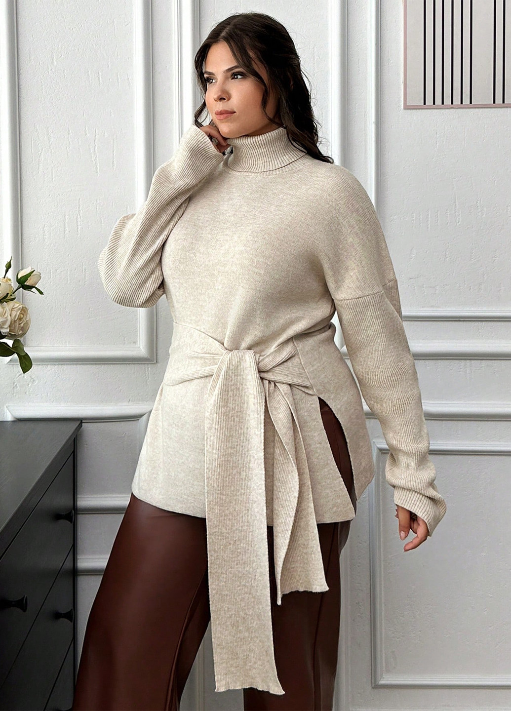 Світло-бежевий зимовий светр SHEIN