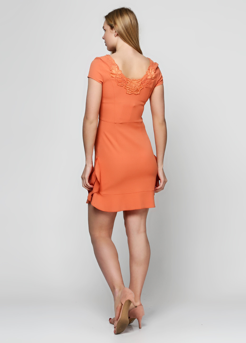 Оранжевое кэжуал платье Ciolla by Sassofono однотонное