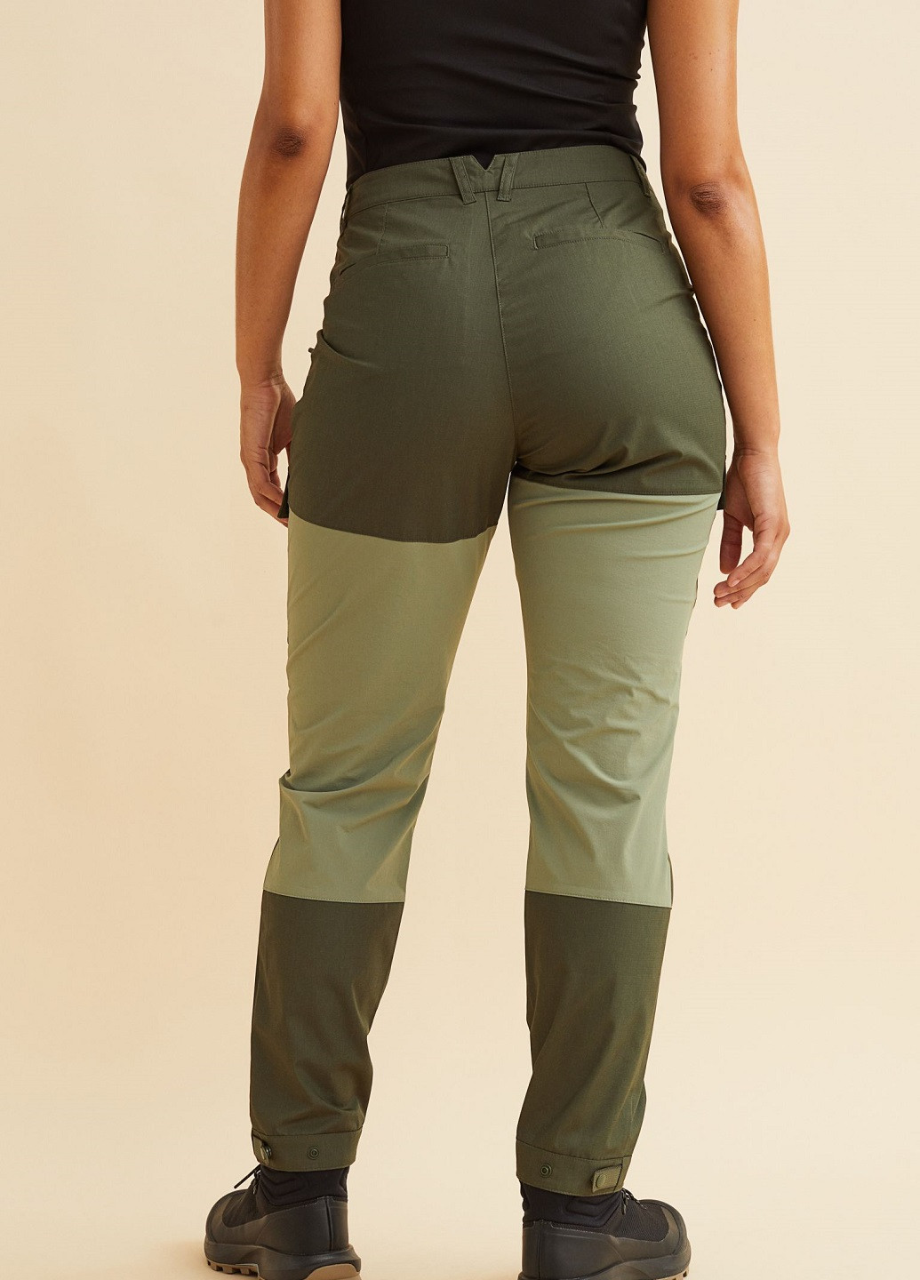 Темно-зеленые кэжуал демисезонные брюки H&M