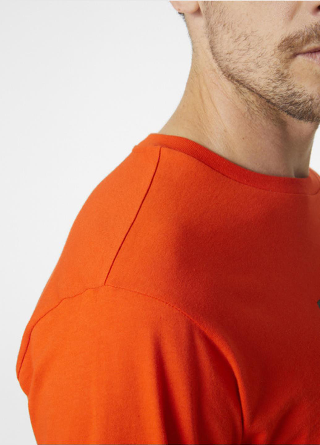 Оранжевая футболка 33979-300 Helly Hansen Logo T-shirt