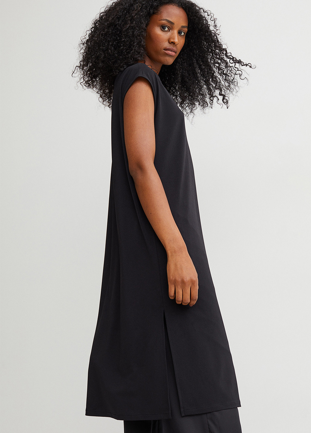 Черное кэжуал платье H&M однотонное