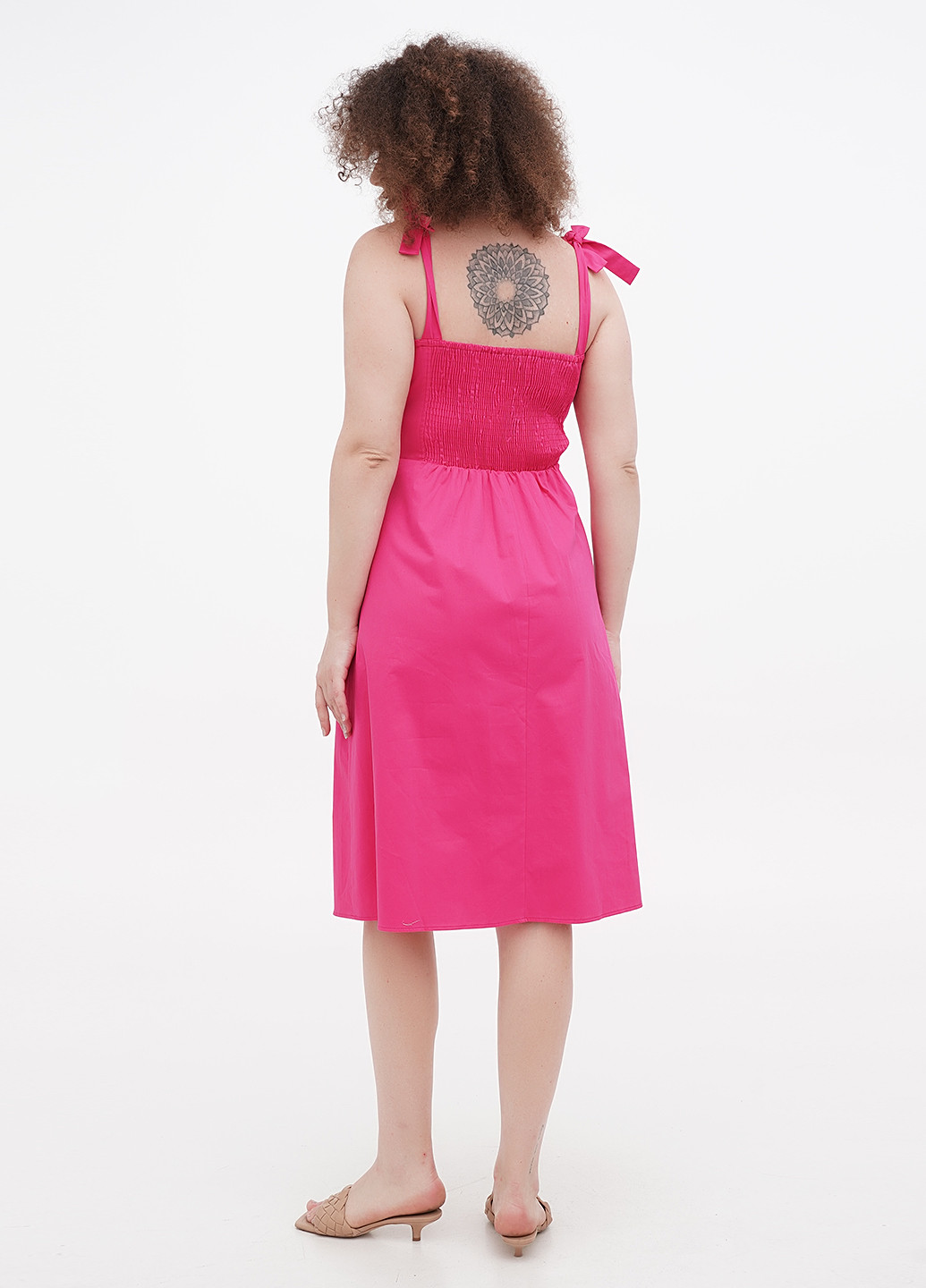 Фуксиновое (цвета Фуксия) кэжуал платье клеш Orsay однотонное