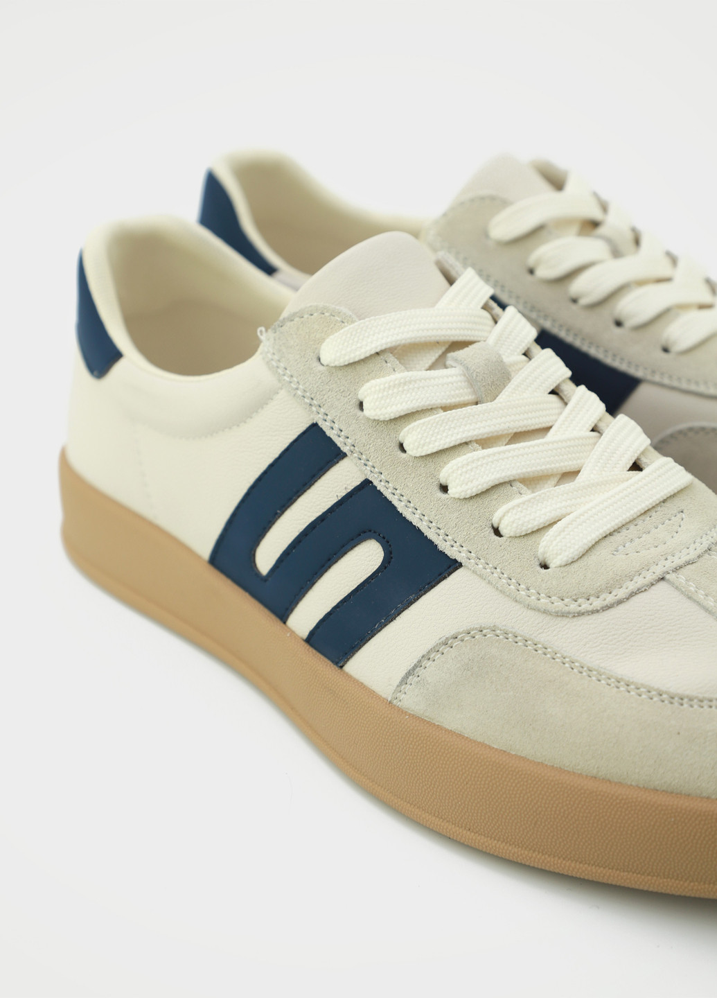 Молочные кеды Respect