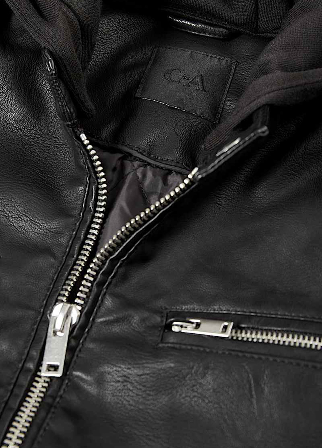 Чорна демісезонна куртка байкерська C&A