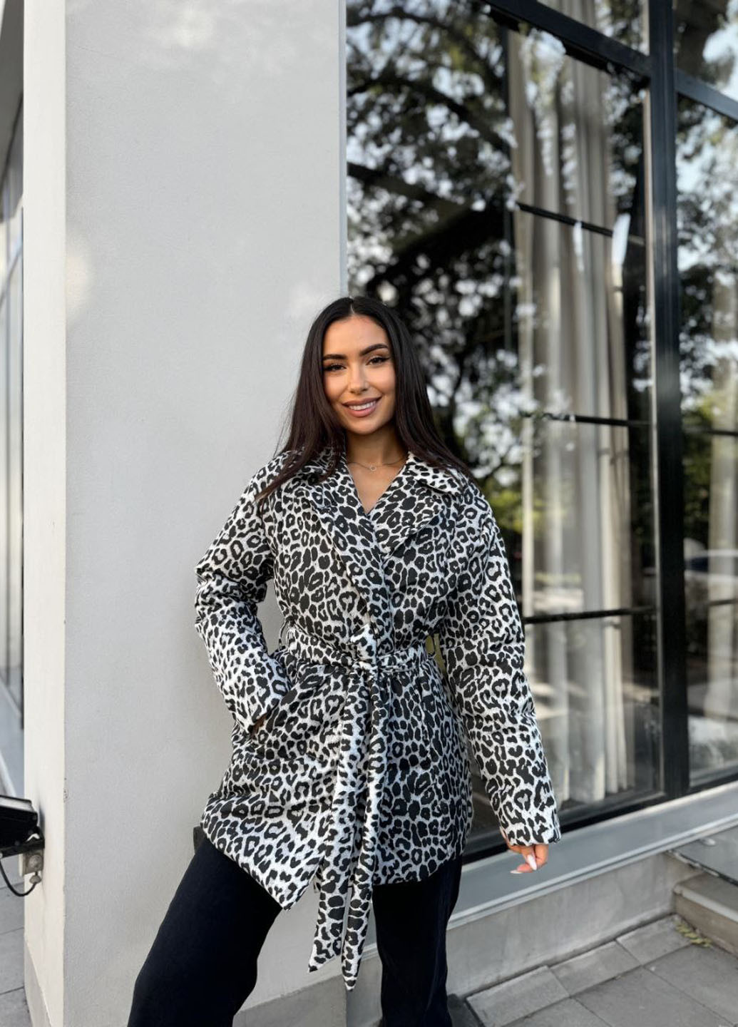 Белая демисезонная куртка No Brand