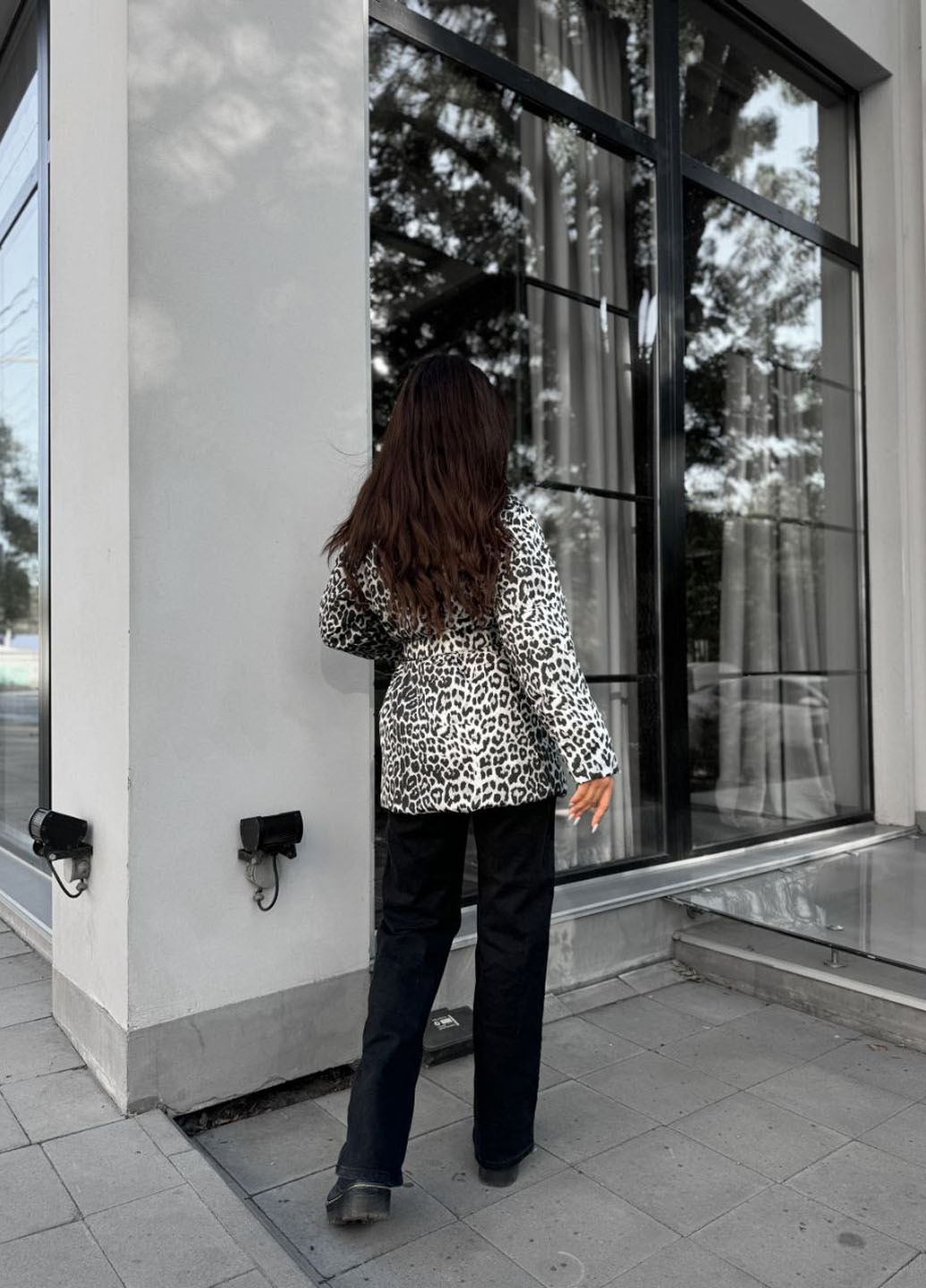 Белая демисезонная куртка No Brand