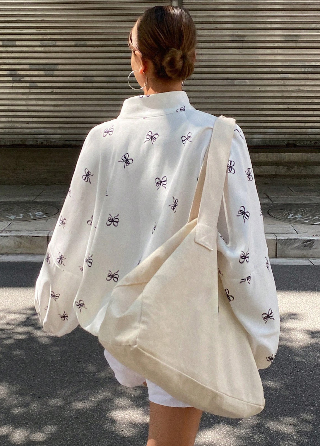 Біла демісезонна куртка SHEIN